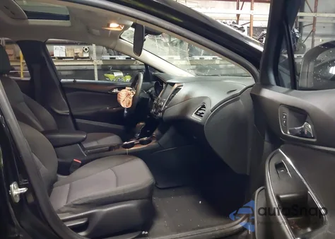 2018 Chevrolet Cruze Lt Auto z USA, uszkodzony, nr VIN 1G1BE5SM9J7206099